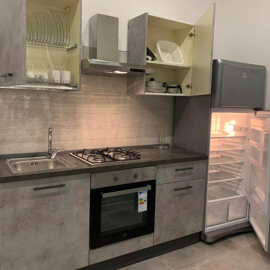 Miris Apartment Fast Comfortable Naples Airport Capodichino 25 Minutes Walk Self Check-In Exterior foto