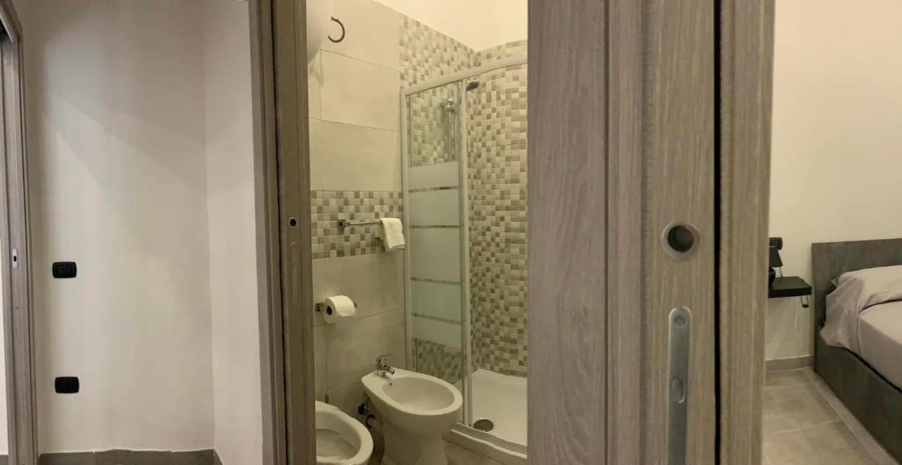 Miris Apartment Fast Comfortable Naples Airport Capodichino 25 Minutes Walk Self Check-In Exterior foto