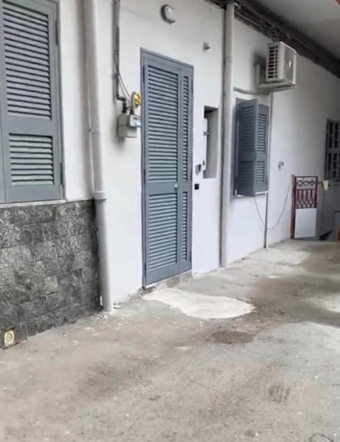 Miris Apartment Fast Comfortable Naples Airport Capodichino 25 Minutes Walk Self Check-In Exterior foto