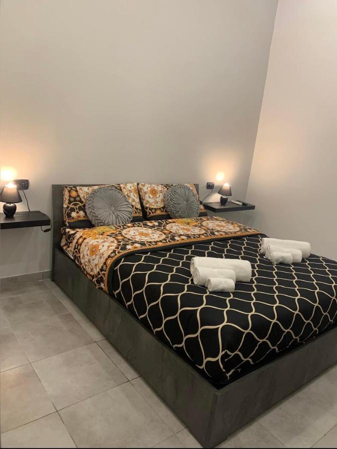 Miris Apartment Fast Comfortable Naples Airport Capodichino 25 Minutes Walk Self Check-In Exterior foto